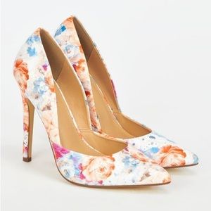 LIKE NEW JustFab Camari Floral Heels